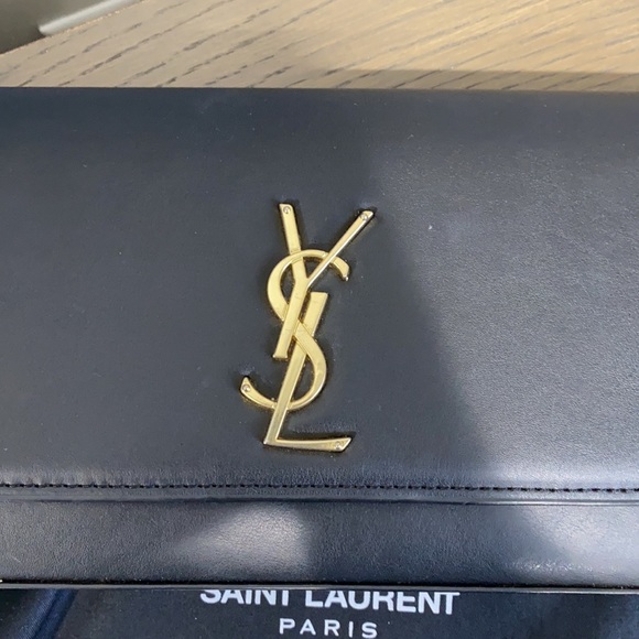 YSL clutch - Picture 2 of 6